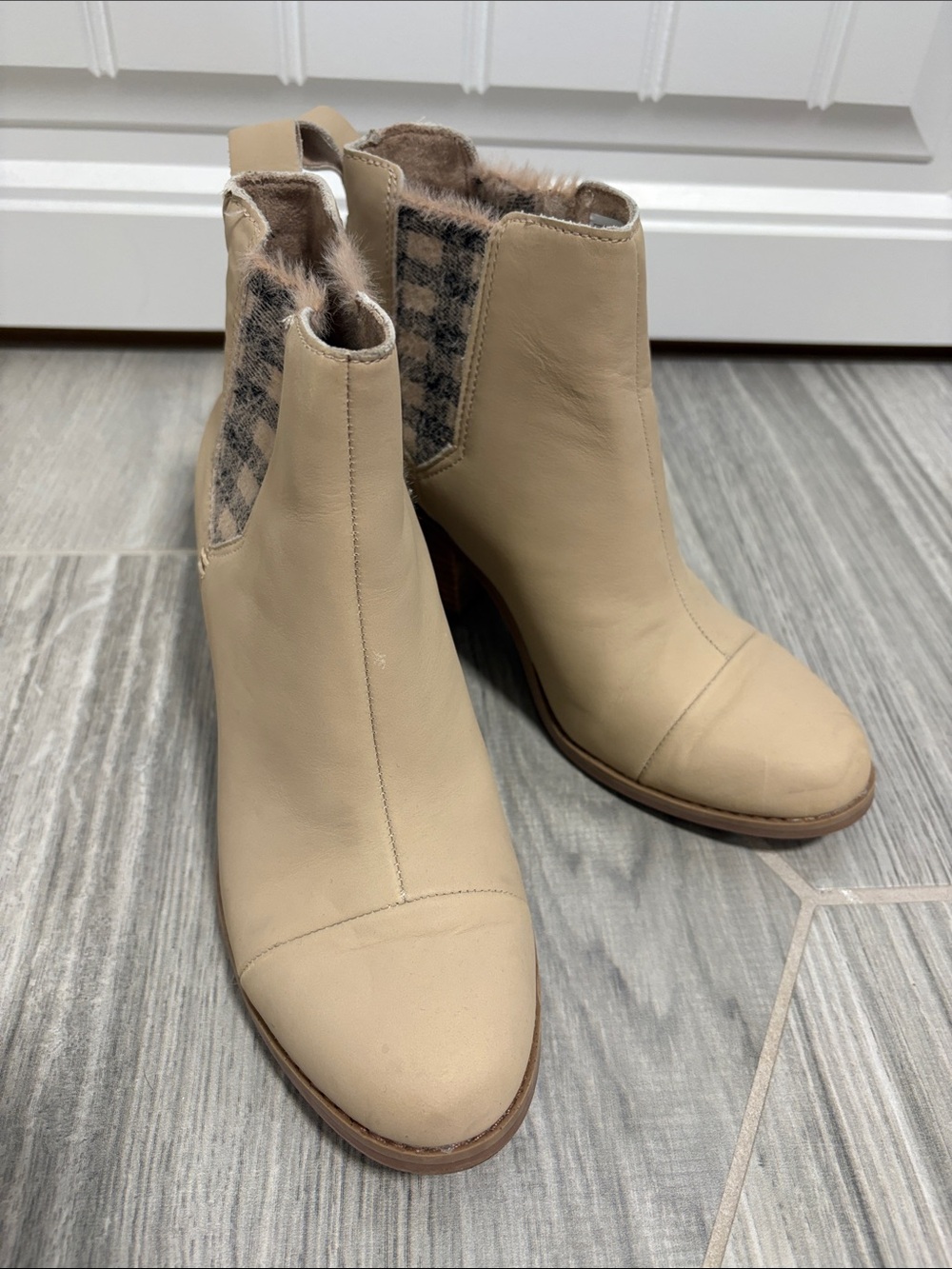 Toms Beige Leather Ankle Booties with Plaid Elastic Panels